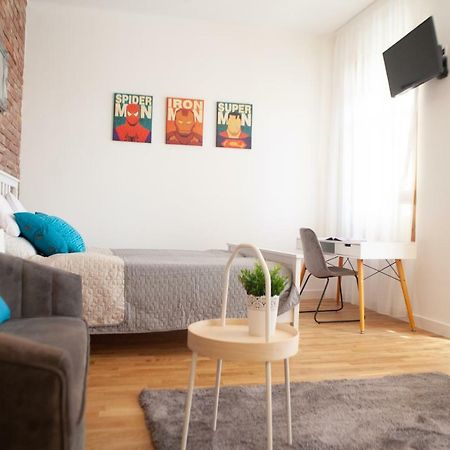 Appartamento Marvel Apartman Debrecen Esterno foto